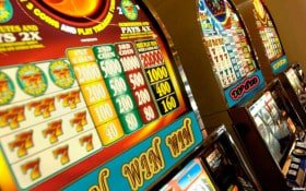 Người chơi Việt Nam theo dõi kèo bóng đá trực tiếp trên sảnh game 69vn18